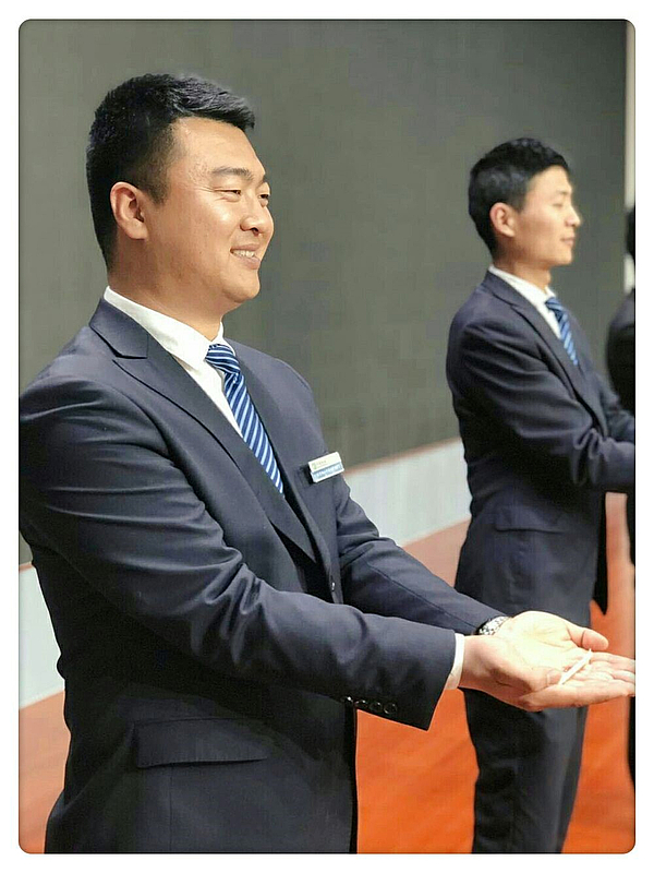 遞東西.jpg